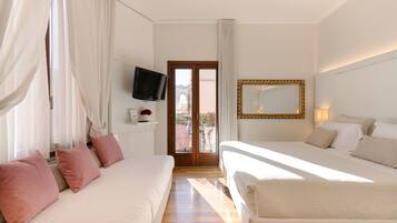 Triple Room | Premium bedding, down duvets, in-room safe, desk