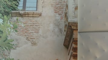 Suite Deluxe, 2 chambres, dans les dépendances | Literie de qualité supérieure, couette en duvet d'oie
