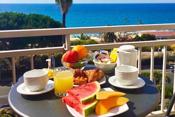 スーペリア ダブルルーム | セーフティボックス (室内)、デスク、防音設備、WiFi (無料)