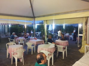 Lunch and dinner served, local cuisine