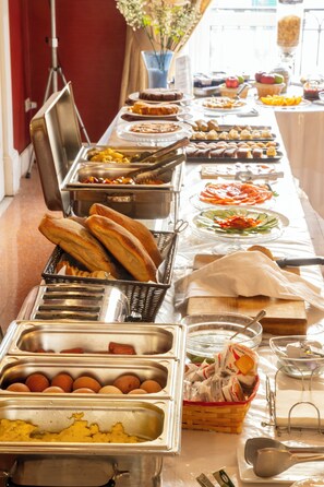 Desayuno completo incluido todos los días
