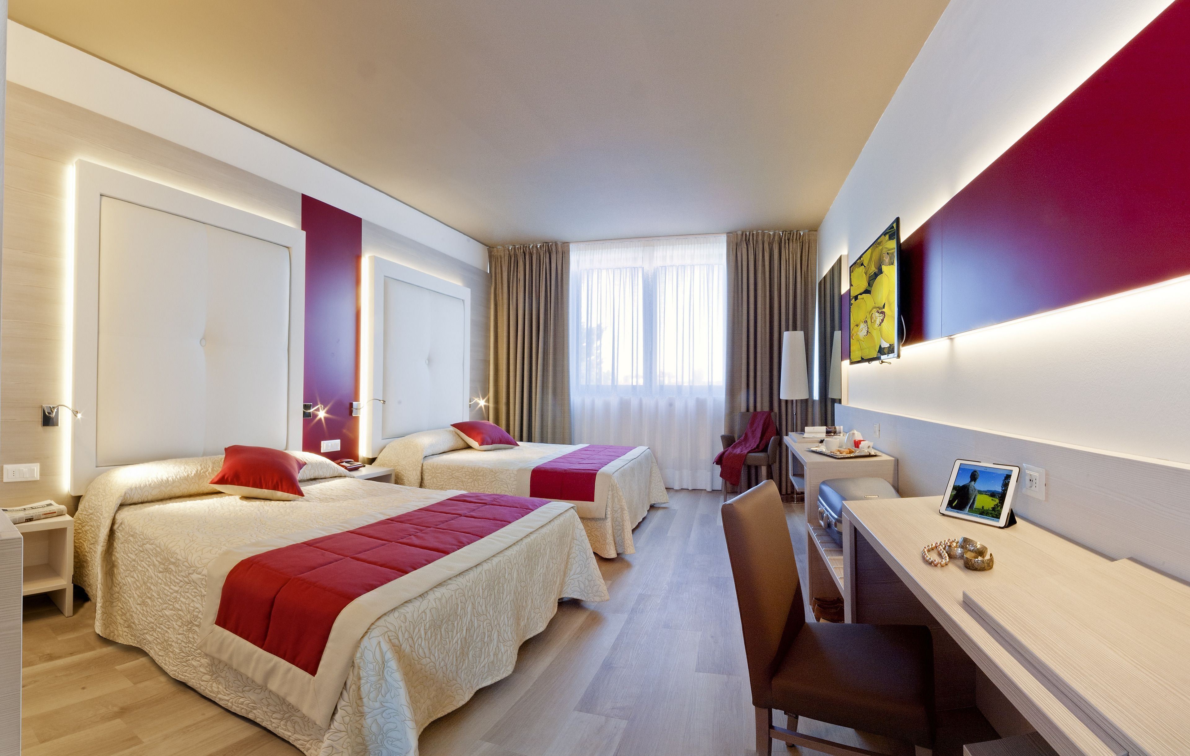 Premium bedding, minibar, in-room safe, desk