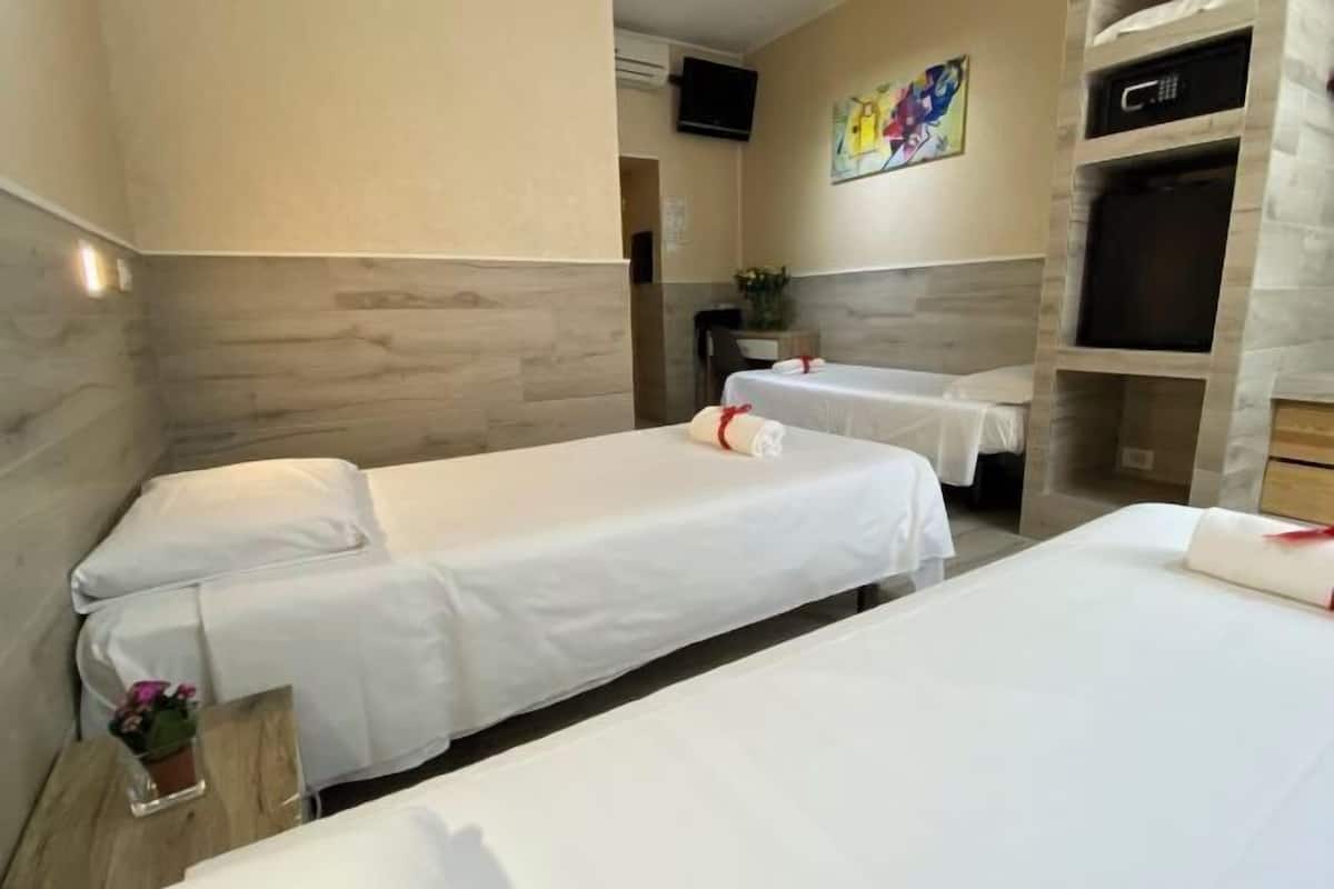 Ropa de cama hipoalergénica, camas con efecto memoria y minibar