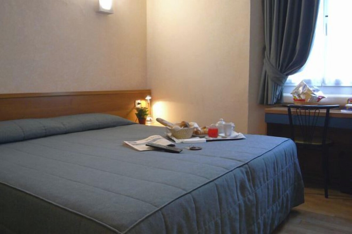 Hypoallergeen beddengoed, bedden met traagschuimmatrassen, een minibar