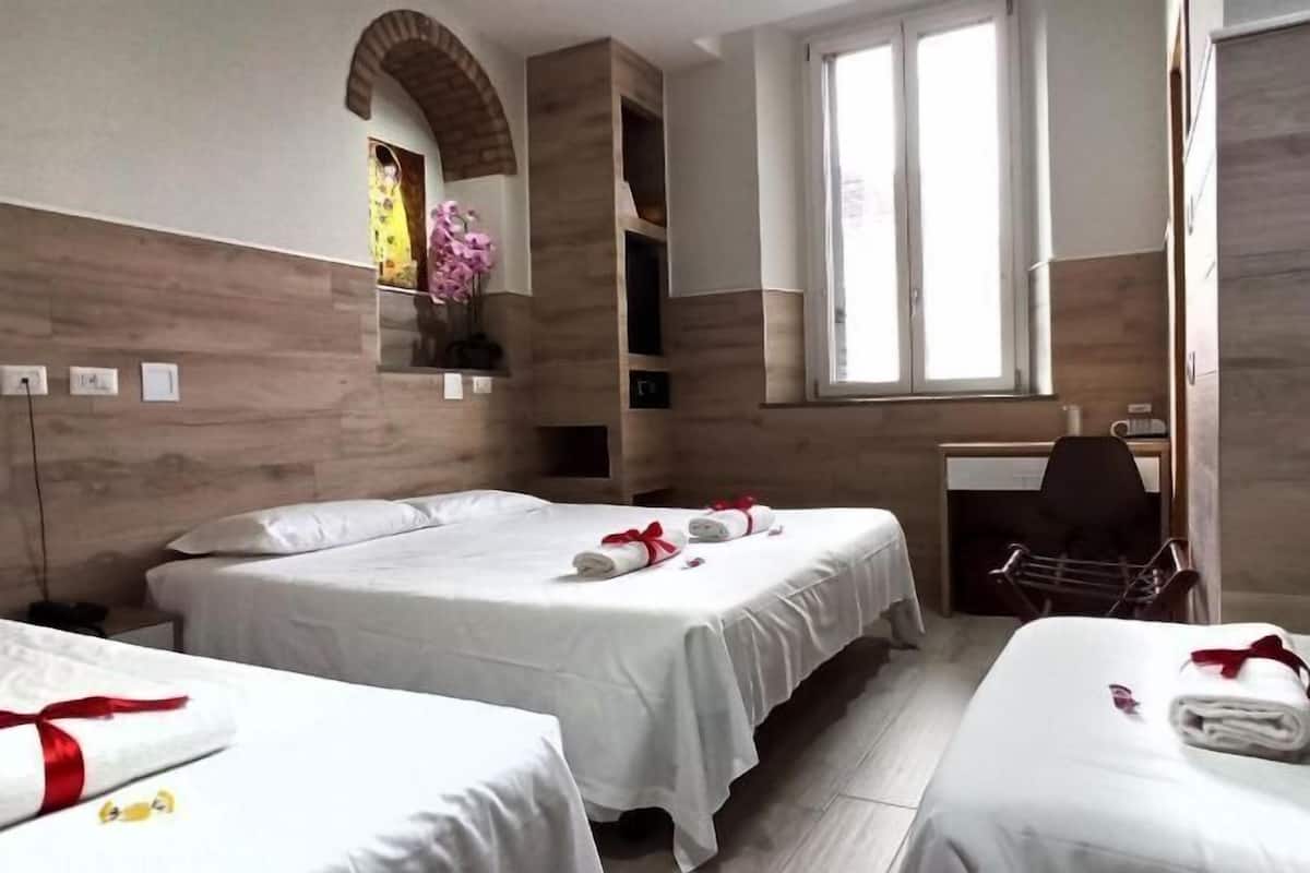 Ropa de cama hipoalergénica, camas con efecto memoria y minibar