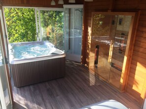 Outdoor spa tub - Marignolle Relais and Charme (Florence)