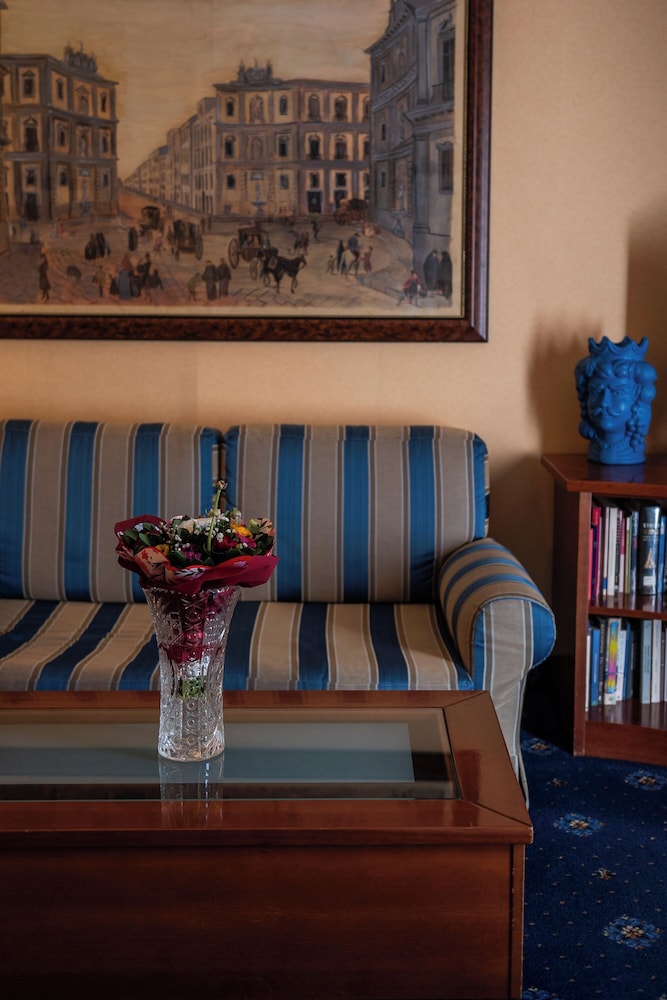 Massimo Plaza Hotel by null