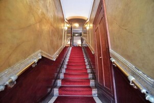 Majoituspaikan sisäänkäynti