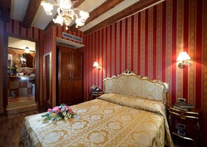 Quadruple Room | 1 bedroom, in-room safe, soundproofing, free WiFi