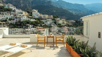 Deluxe-Doppel- oder -Zweibettzimmer | Terrasse/Patio