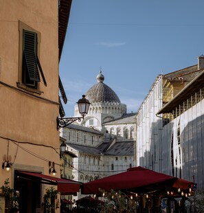 Desayuno continental (EUR 9 por persona) 