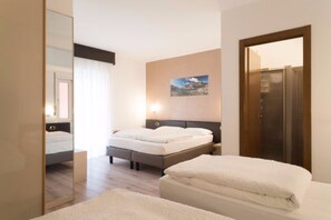Standard Room | Minibar, in-room safe, free WiFi - Rudy (Riva del Garda)