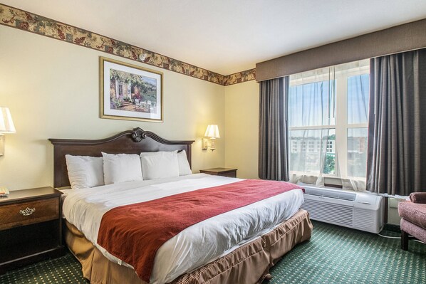 مكتب ومكواة/لوح كي وواي فاي مجانًا وملاءات أسرّة