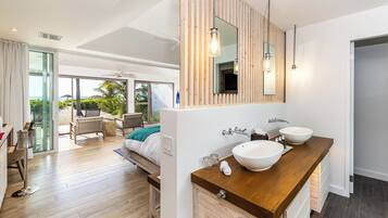 Ocean Front Suite