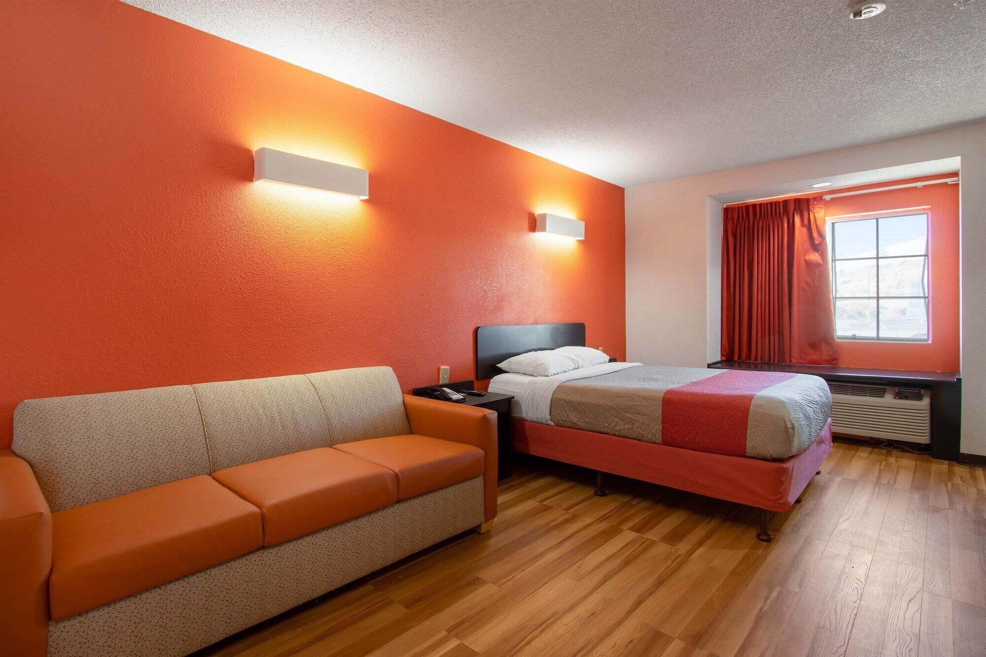 Photo - Motel 6-El Paso, TX - Southeast