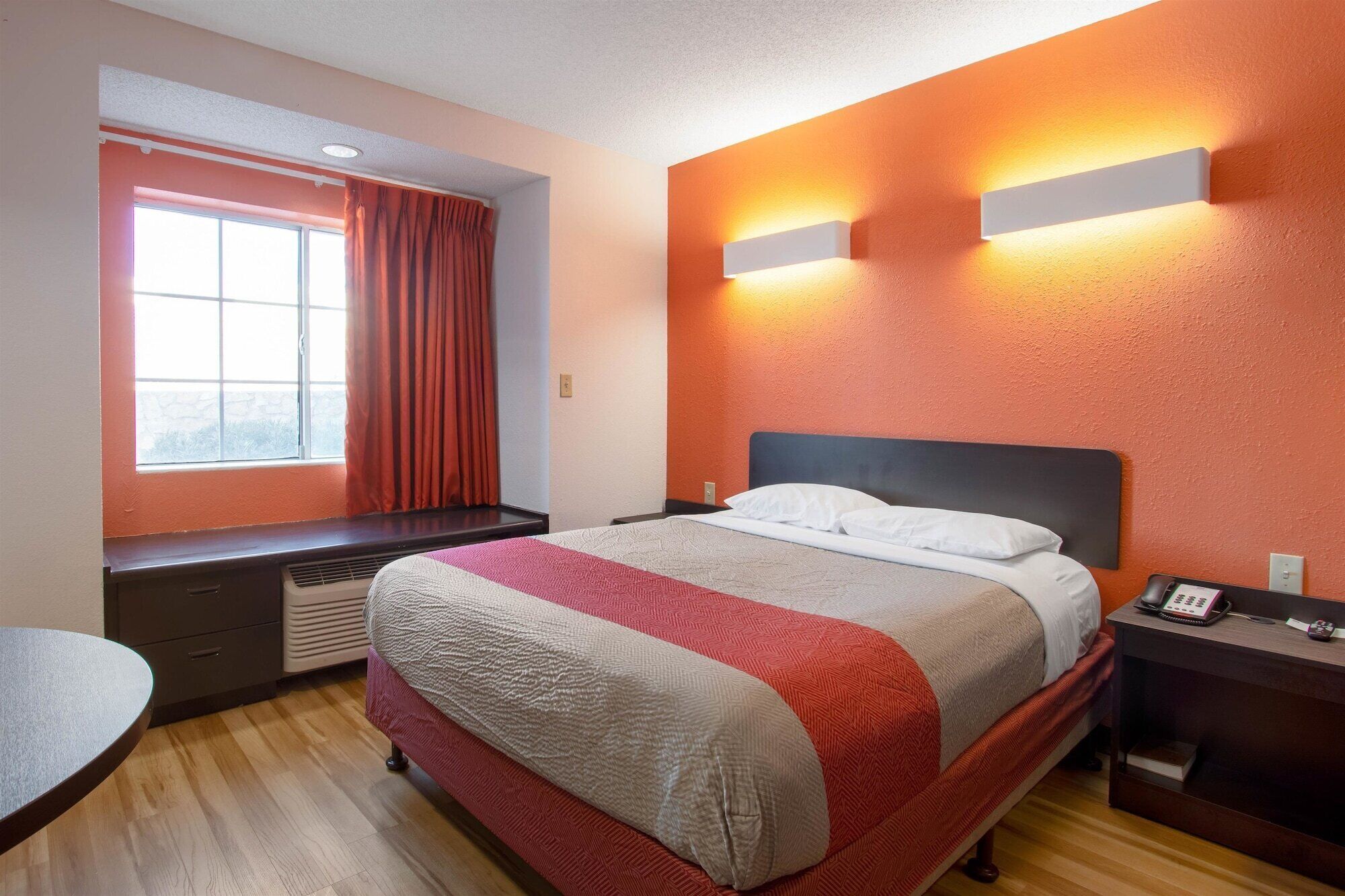 Photo - Motel 6-El Paso, TX - Southeast