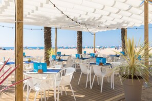 Bar sur la plage