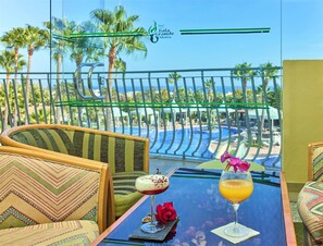 Piano bar, pool views, open daily - Hotel Baia Grande (Albufeira)
