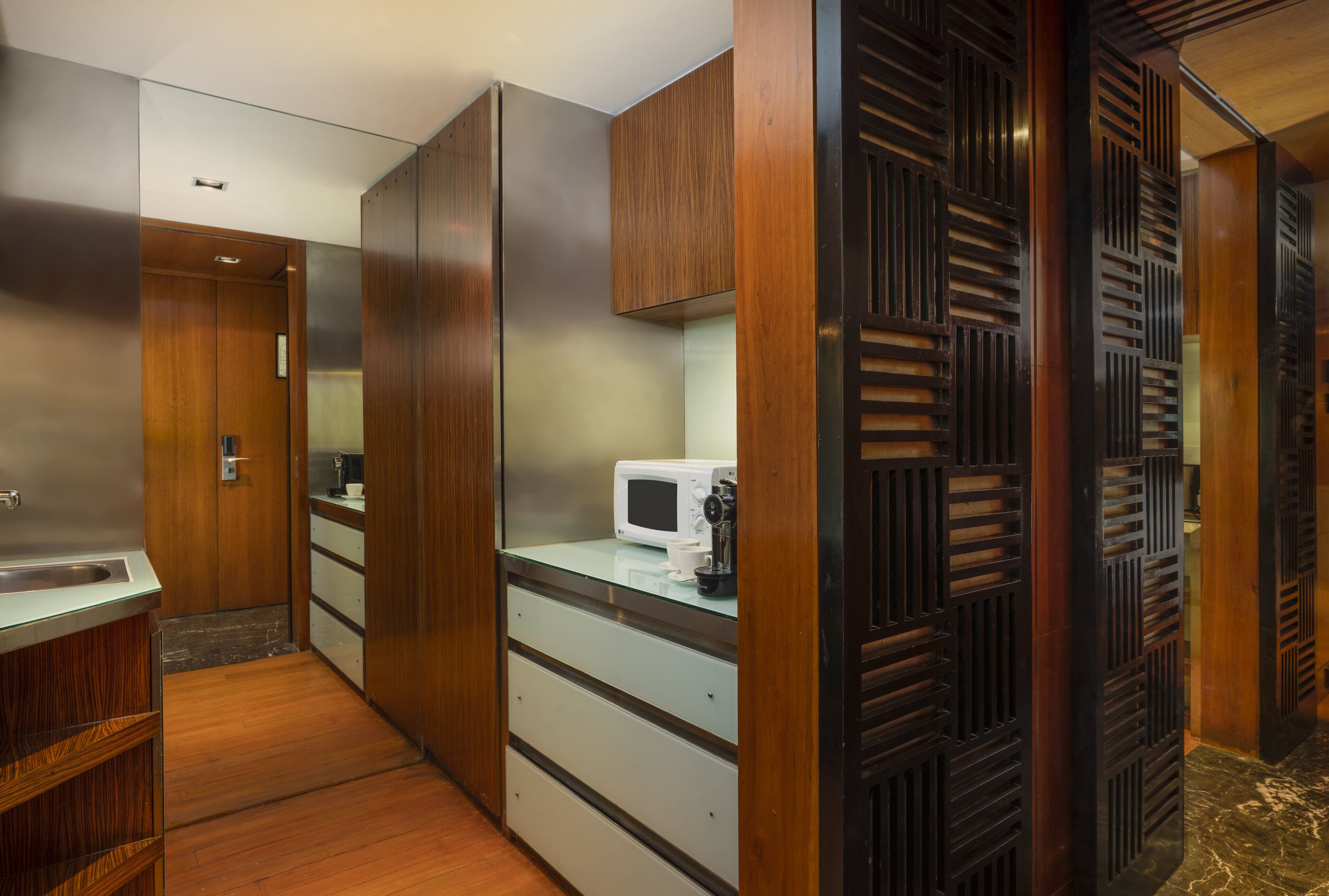 luxury suite, 1 single bed | room amenity