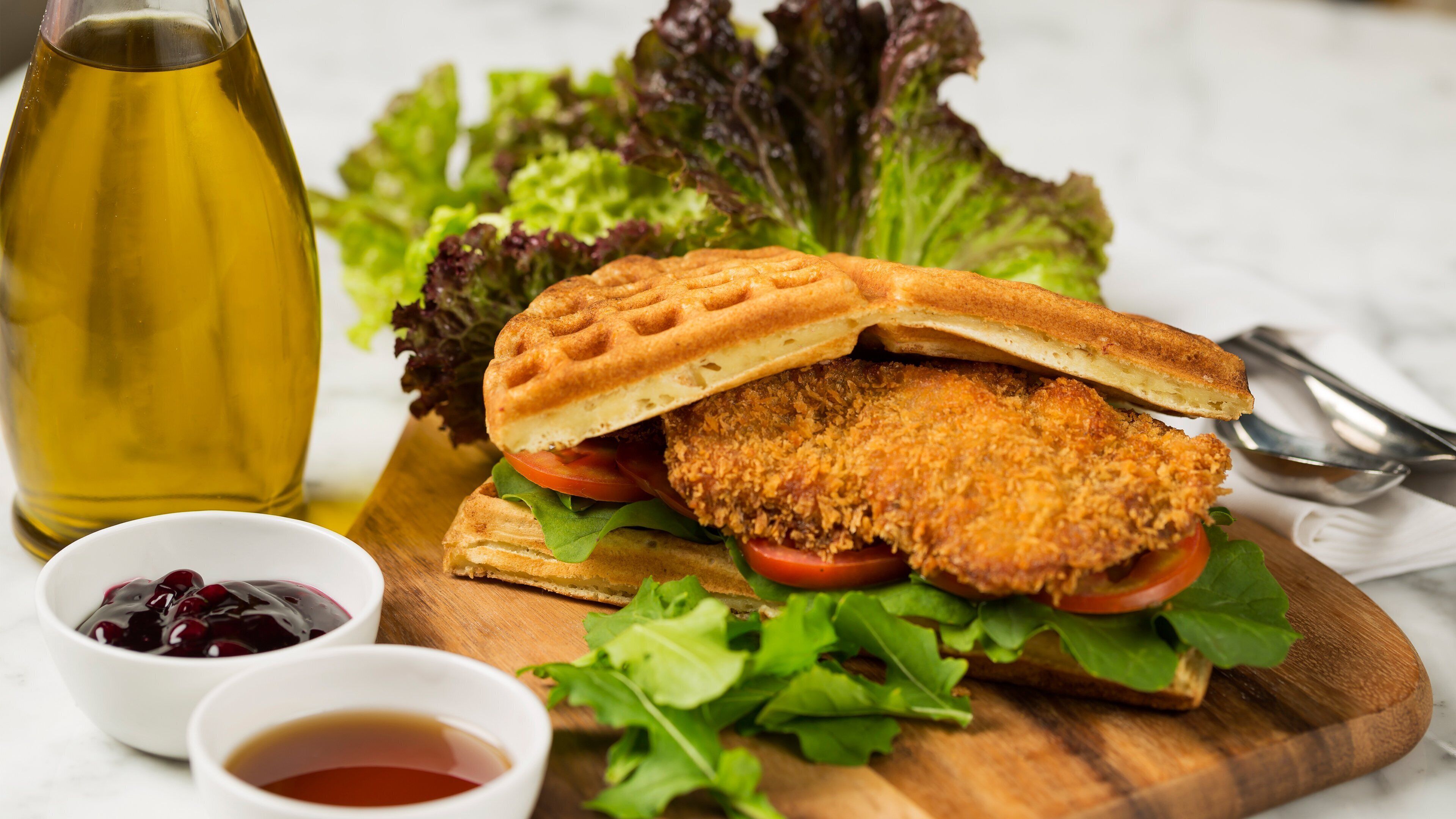 2 restaurants, breakfast, lunch, dinner served; Indian cuisine