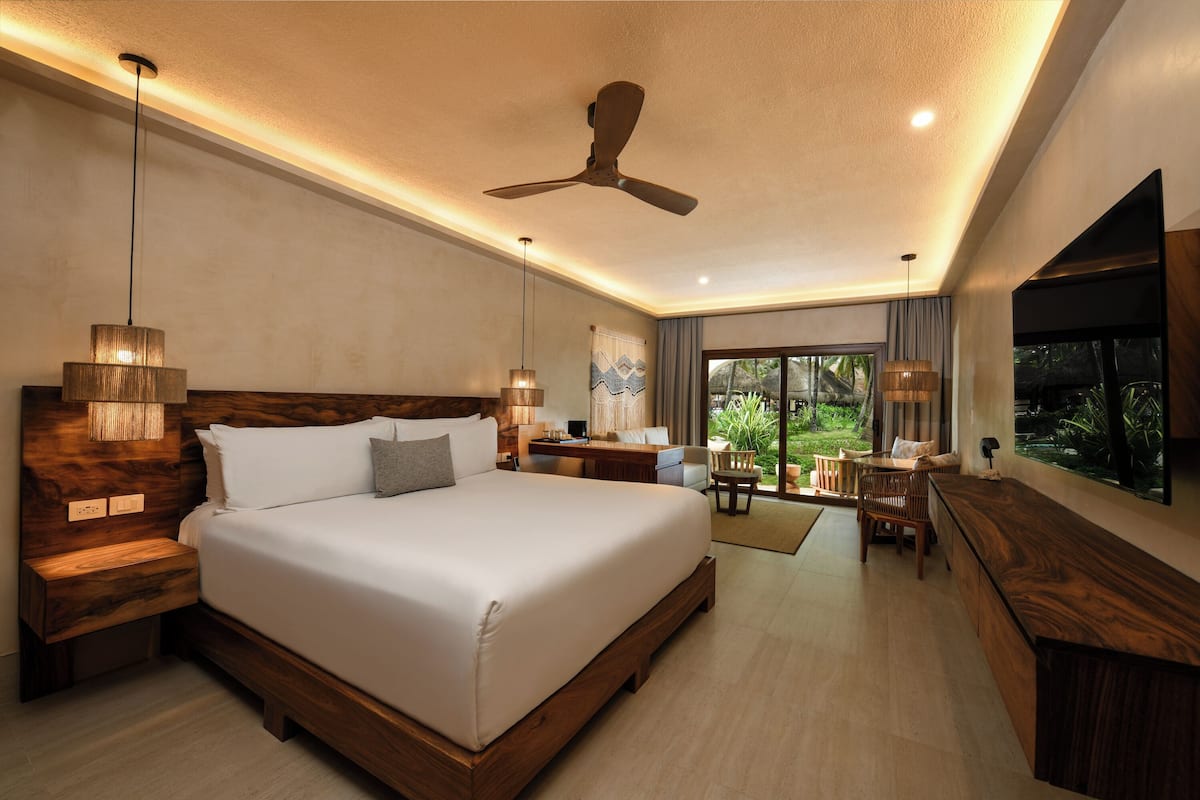 ROYAL SUITE | 1 habitación, artículos del minibar gratis y escritorio