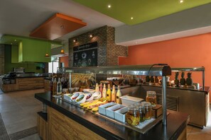 12 restaurants, breakfast, lunch, dinner served; Mexican cuisine 