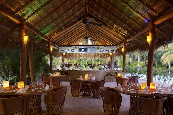 12 restaurants, breakfast, lunch, dinner served; Mexican cuisine