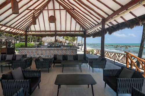 Beach bar