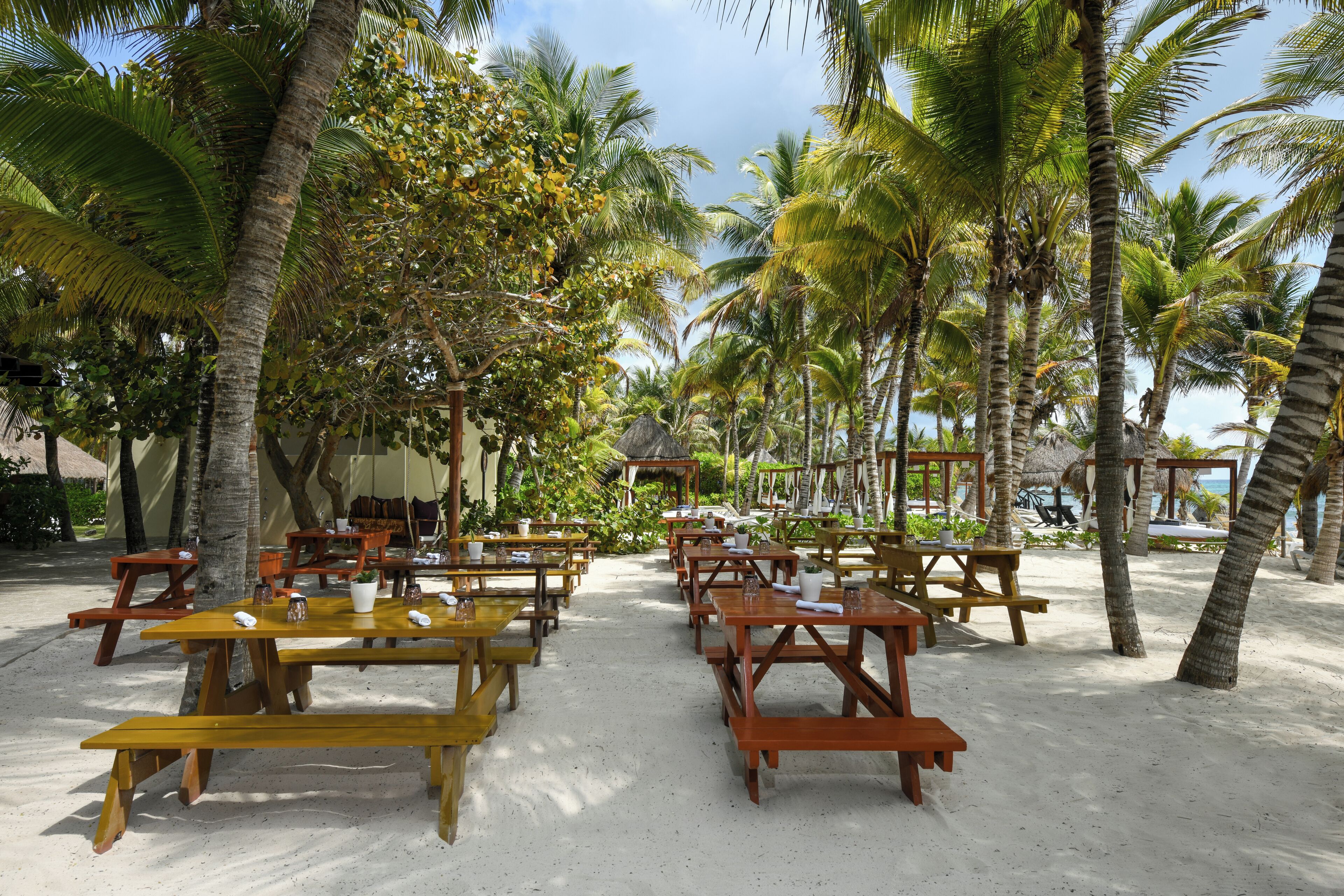 12 restaurants, serveren ontbijt, lunch, diner, Mexicaanse gerechten