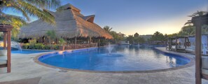 6 outdoor pools, pool umbrellas, sun loungers