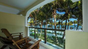 BEACH FRONT JUNIOR SUITE | Utsikt fra balkong