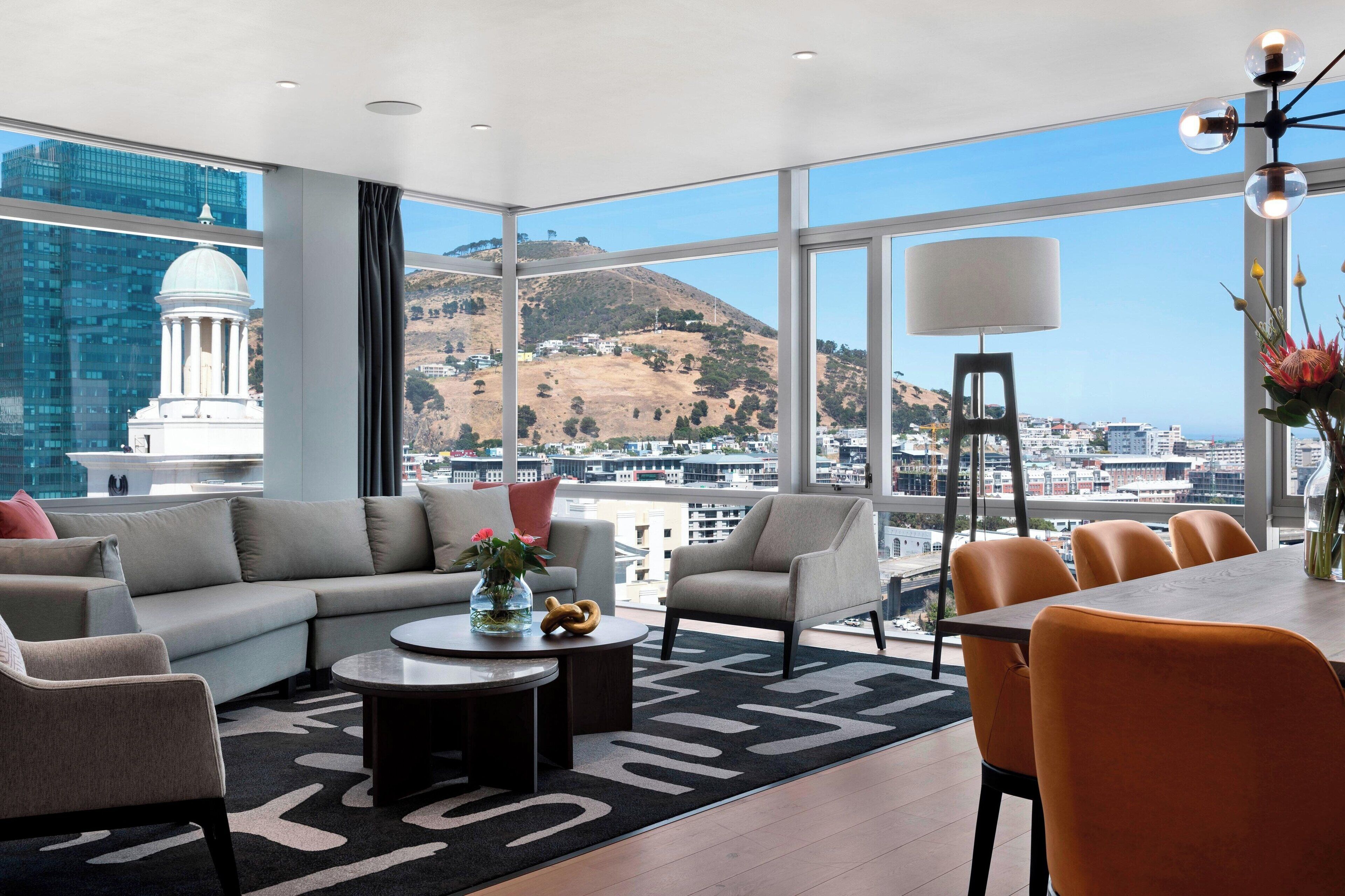 Presidential Suite, 1 King Bed | Lounge