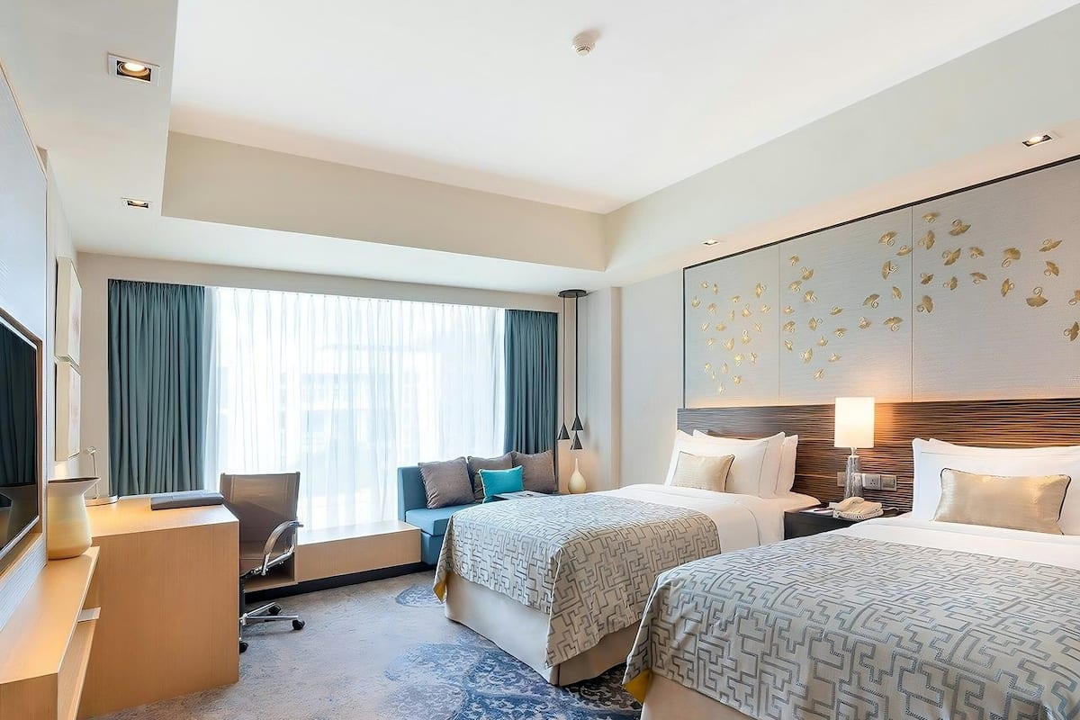 minibar, in-room safe, desk, blackout curtains