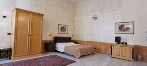 1 Schlafzimmer, Allergikerbettwaren, Minibar, Zimmersafe