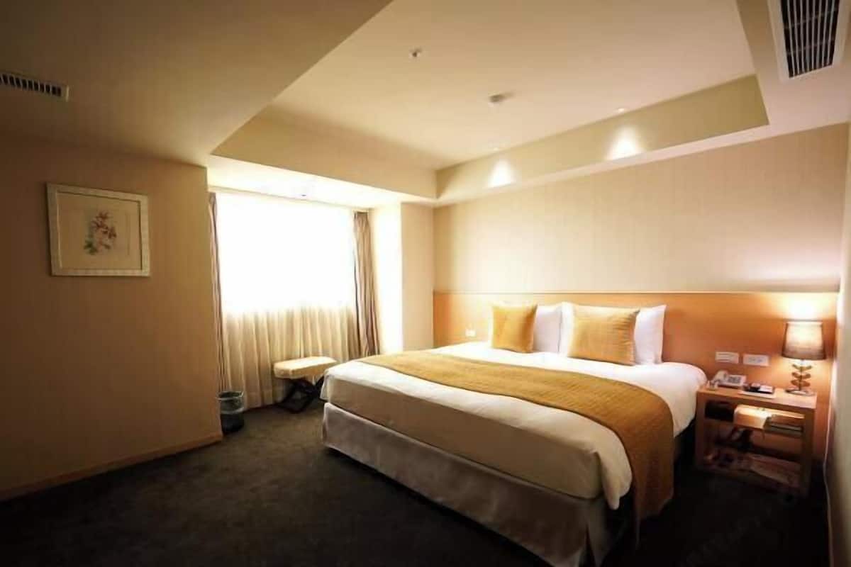 In-room safe, desk, blackout curtains, iron/ironing board