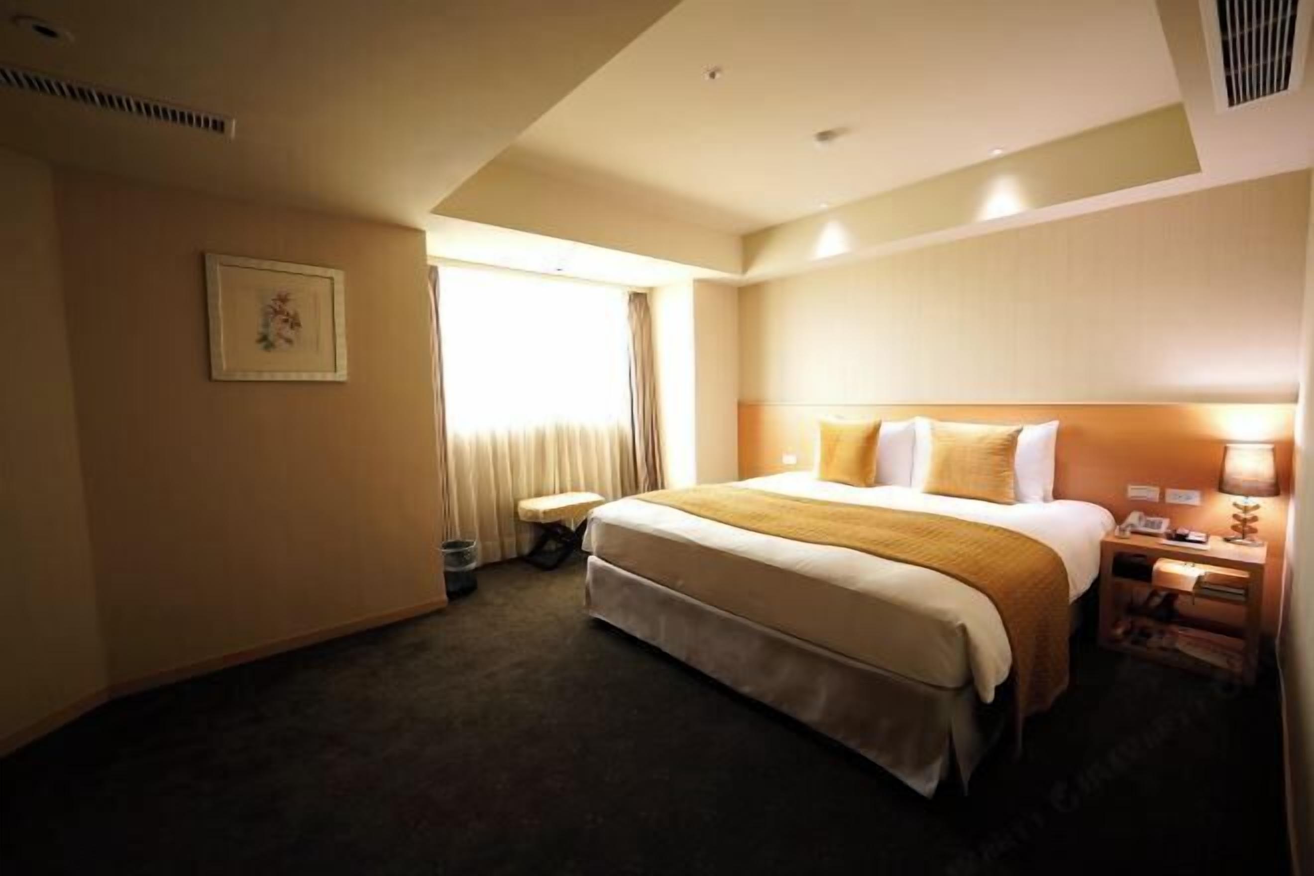 In-room safe, desk, blackout curtains, iron/ironing board