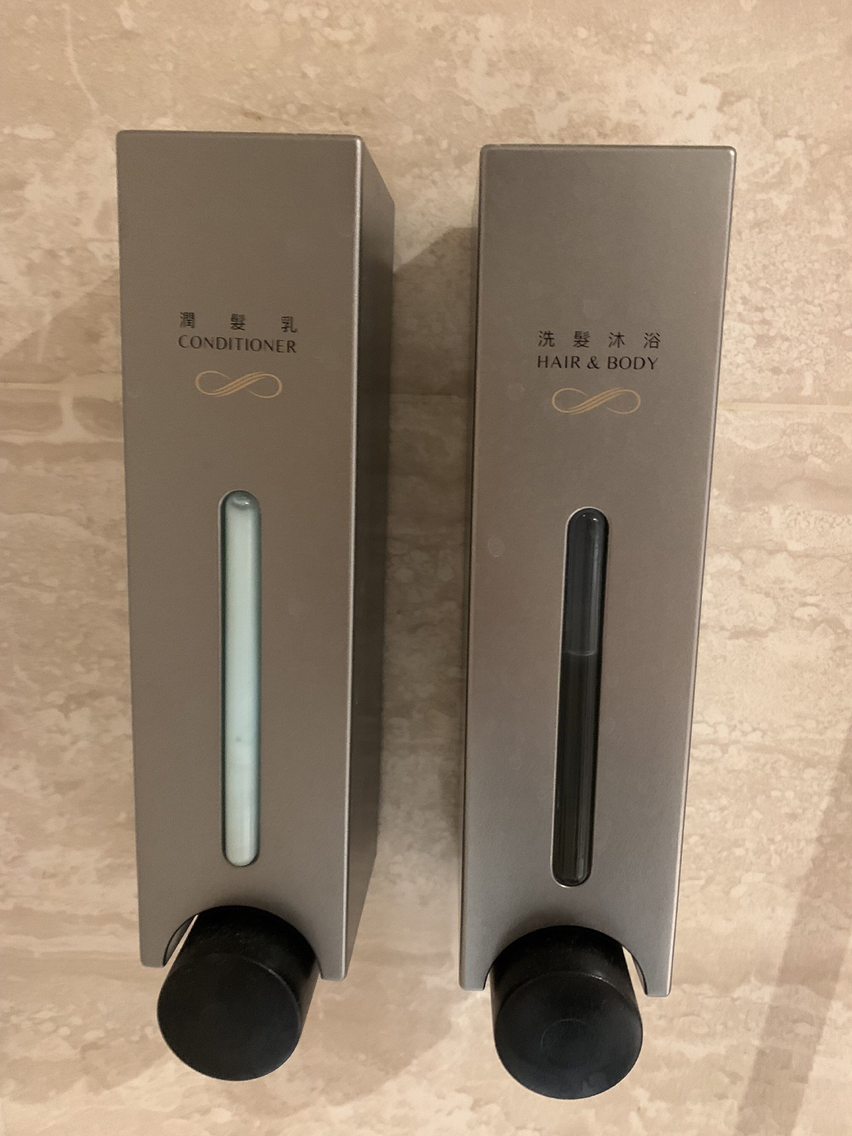 Two rectangular boxes with labels.