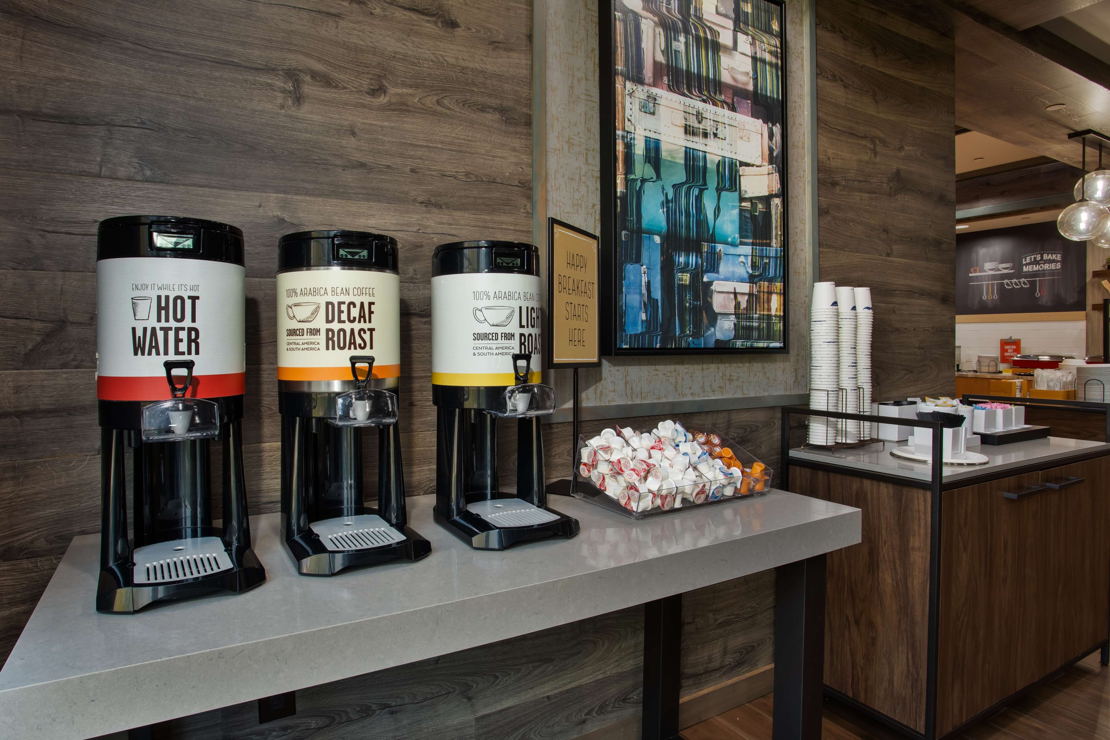 lunch and dinner served