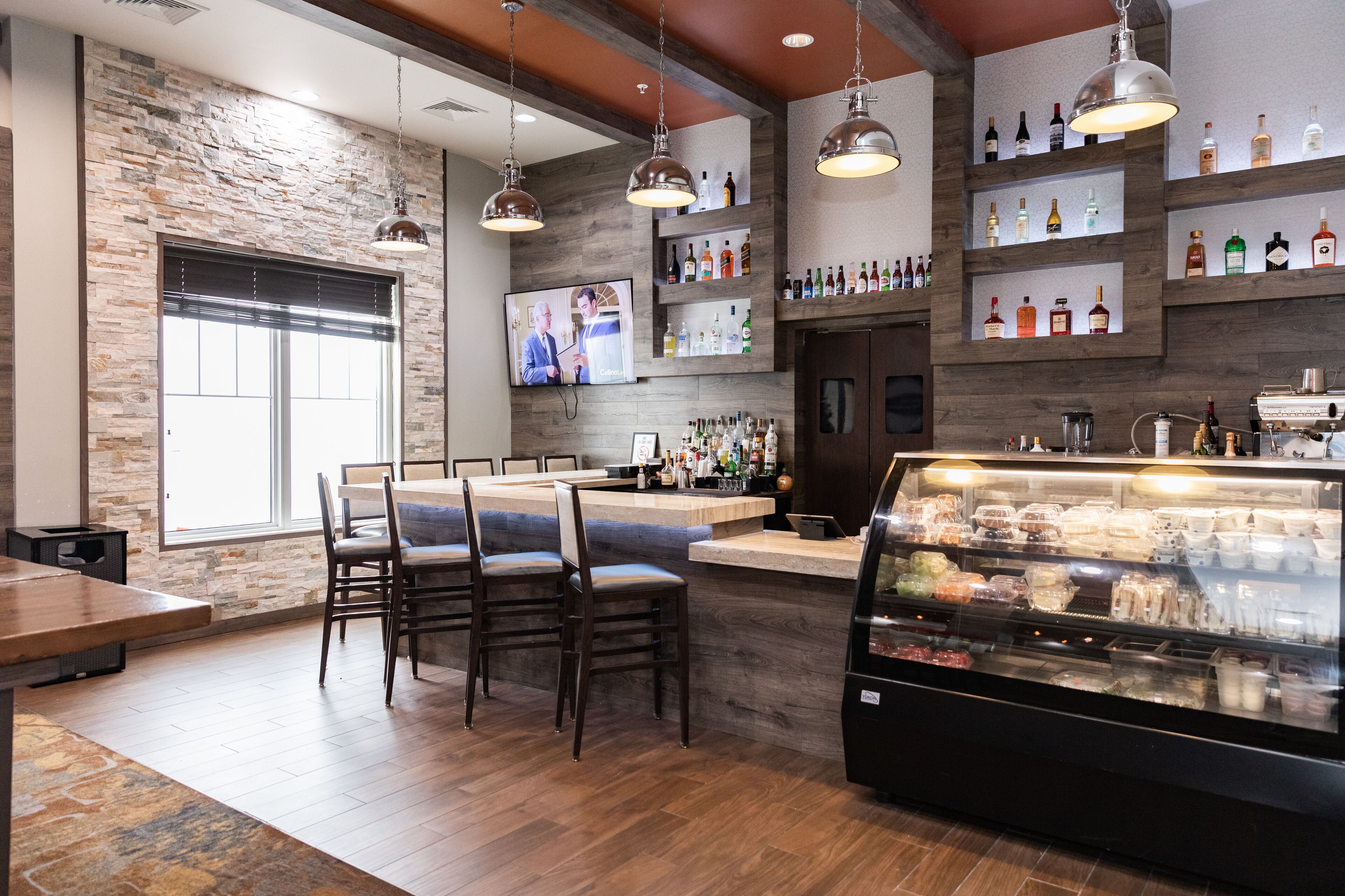 serves lunch, dinner and happy hour