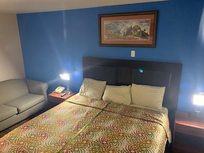 Economy Double Room, 1 King Bed, Non Smoking | Individually decorated, individually furnished, free WiFi, bed sheets