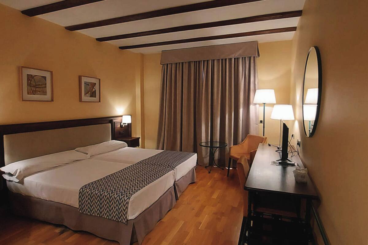 1 bedroom, minibar, in-room safe, desk