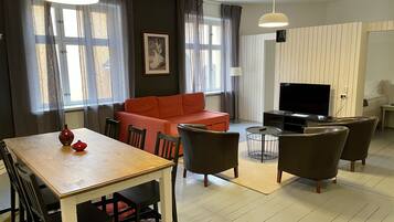 Apartment, 2 Bedrooms | Living area | Smart TV