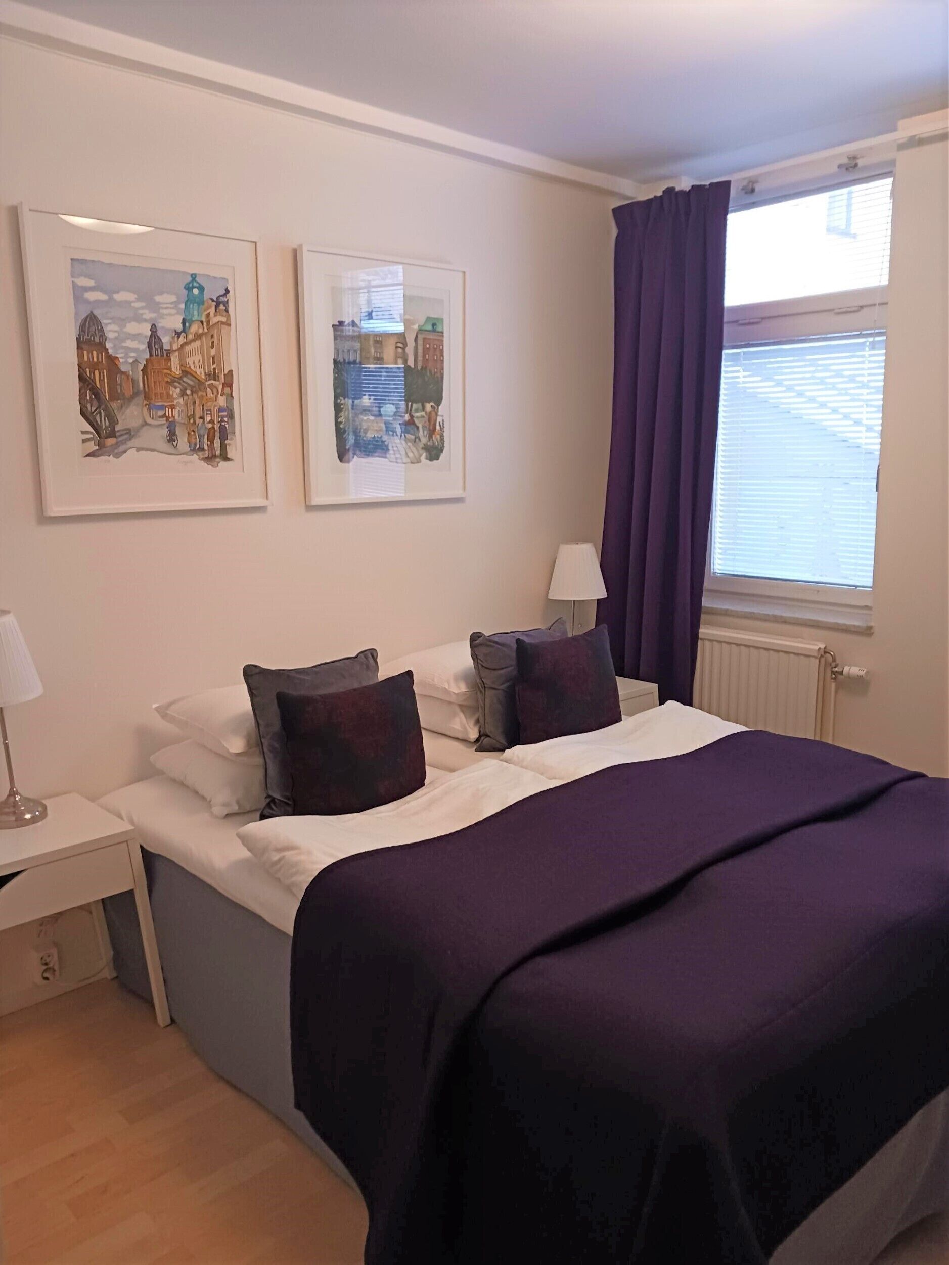 twin room, 1 bedroom, private bathroom (ground floor) | individually decorated, desk, iron/ironing board, free wifi