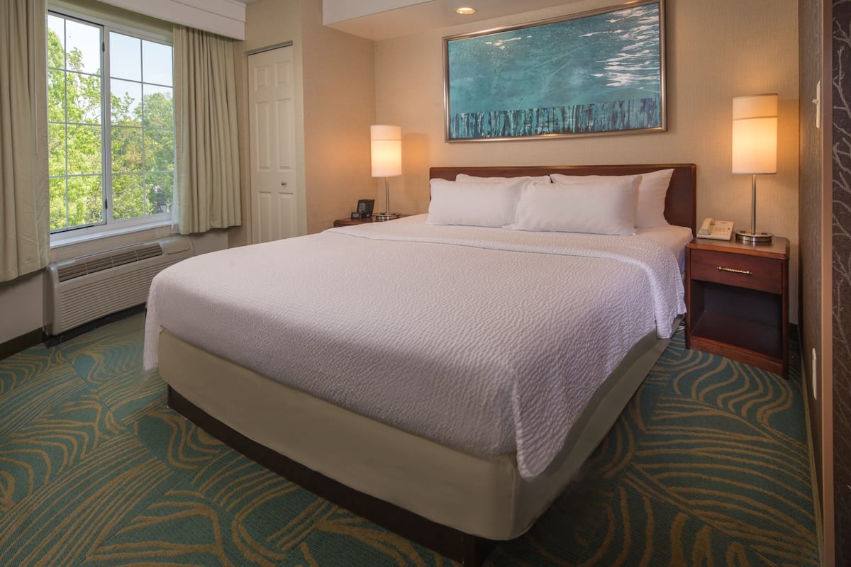 premium bedding, in-room safe, desk, iron/ironing board