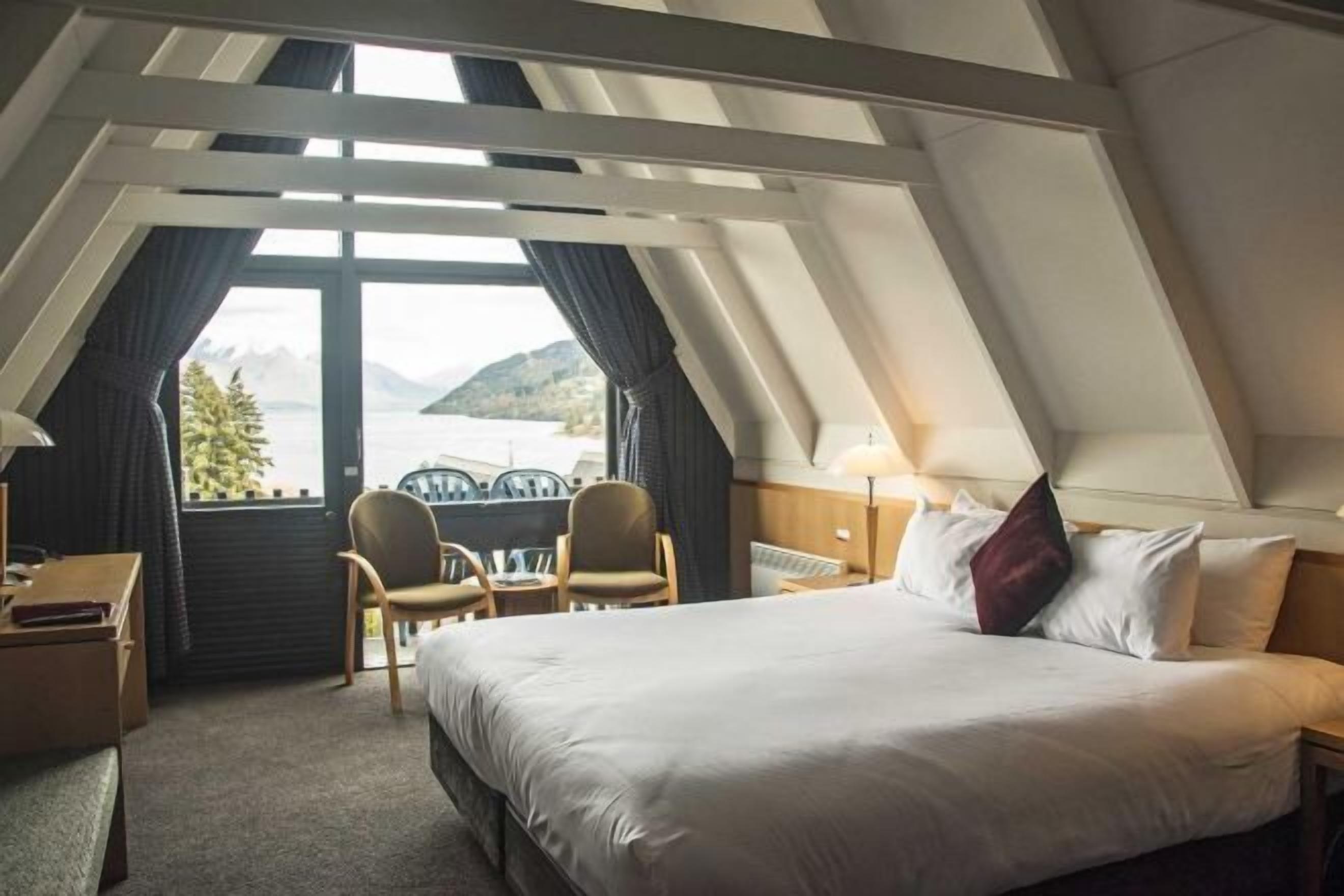 Blackout curtains, iron/ironing board, free cots/infant beds, free WiFi