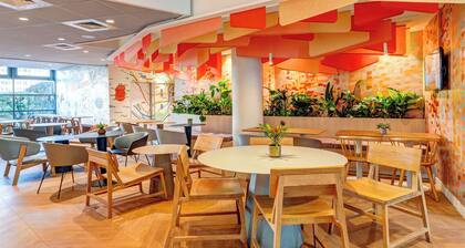 B&B HOME Rueil-Malmaison Gare