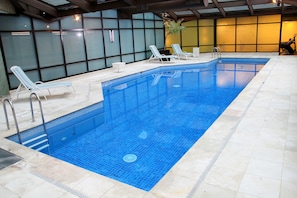 Indoor pool, pool loungers