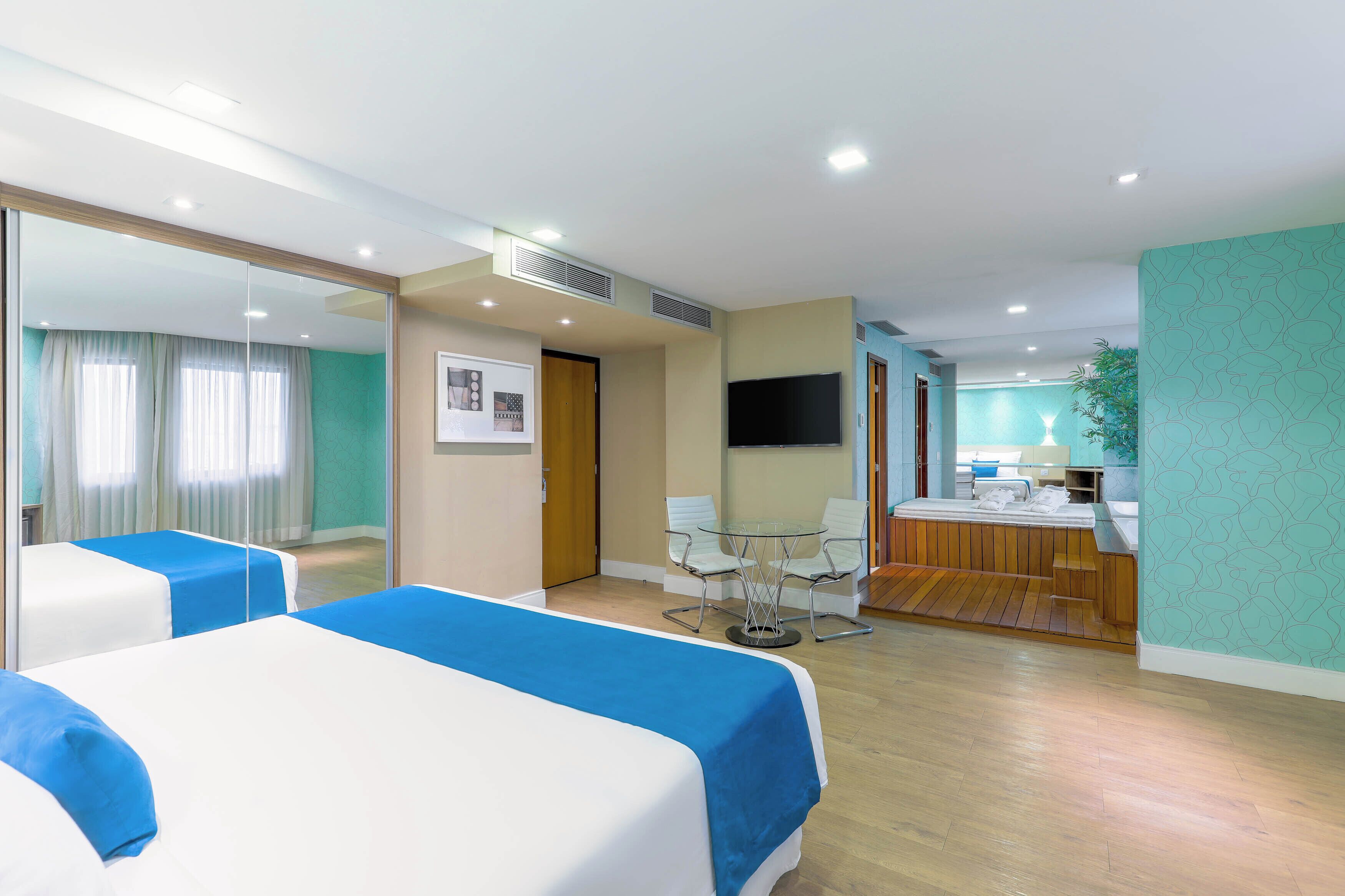 Suite, 1 cama King size (Spa) | Ropa de cama hipoalergénica y minibar 