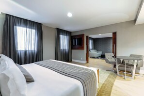 Literie hypoallergénique, minibar, coffres-forts dans les chambres