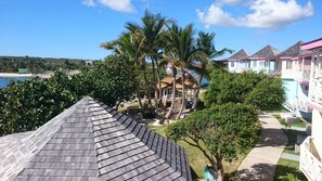 Premium Room, 1 King Bed, Balcony, Ocean View | Property grounds